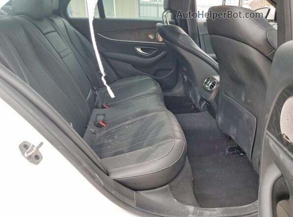 W1KZF8EB8PB139487 2023 MERCEDES-BENZ E White Widok tylnych siedzeń