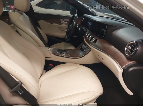 W1KZF8EB9MA892060 2021 MERCEDES-BENZ E-CLASS White Вид салону спереду
