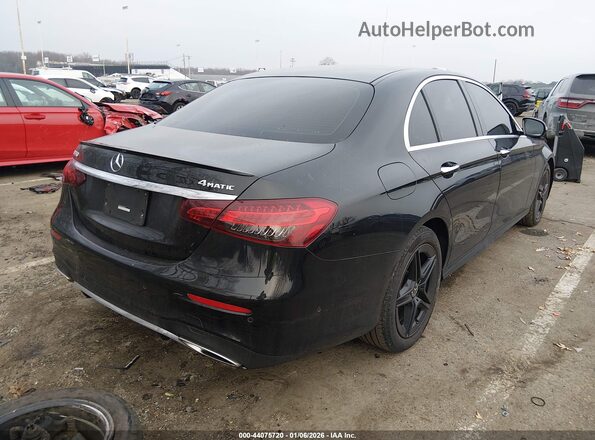 W1KZF8EB9NB038231 2022 MERCEDES-BENZ E-CLASS Черный Задняя правая четверть