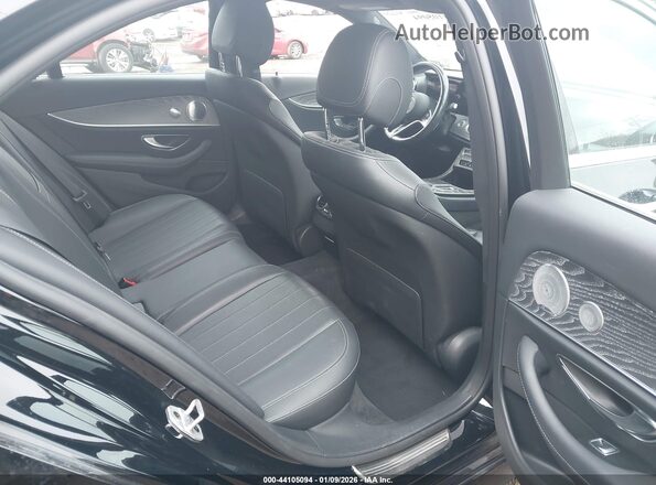 W1KZF8EBXMA873680 2021 MERCEDES-BENZ E-CLASS Black Widok naklejki z numerem VIN
