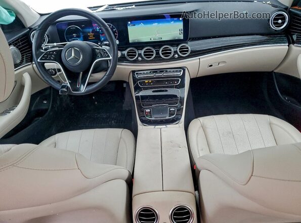 W1KZF8EBXMA979496 2021 MERCEDES-BENZ E Черный Вид панели приборов