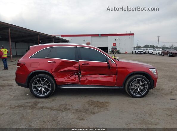 W1N0G8EB0LF827771 2020 MERCEDES-BENZ GLC 300 Red Widok wnętrza z tyłu