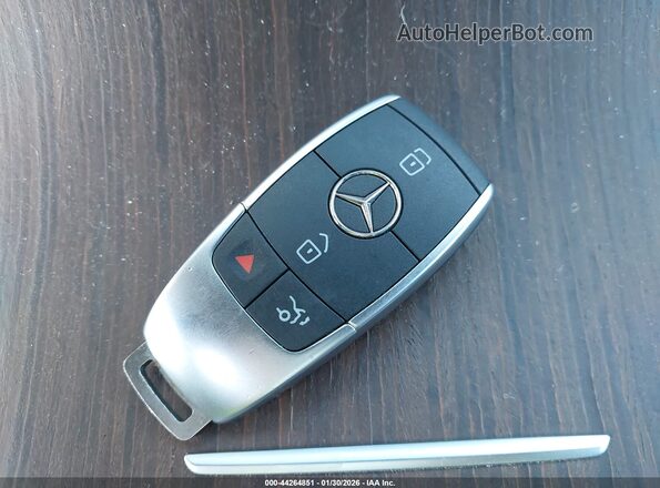 W1N0G8EB0NG036217 2022 MERCEDES-BENZ GLC 300 Gray Vista del salpicadero