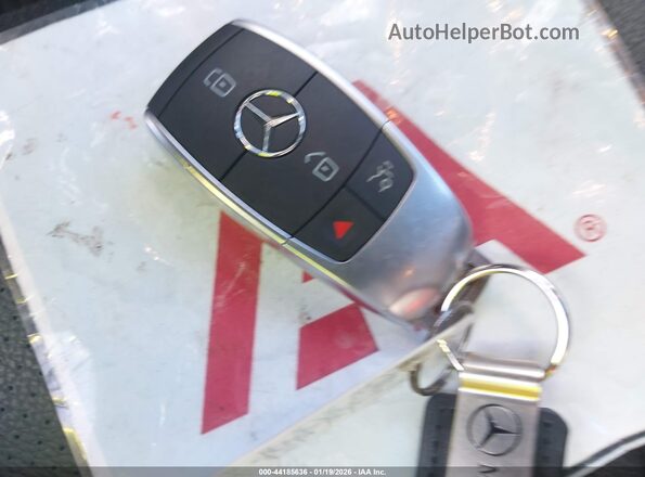 W1N0G8EB7LF852666 2020 MERCEDES-BENZ GLC 300 White Dashboard view
