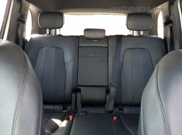 W1N4M4HB0MW102784 2021 MERCEDES-BENZ GLB-CLASS Silver Вид задніх сидінь