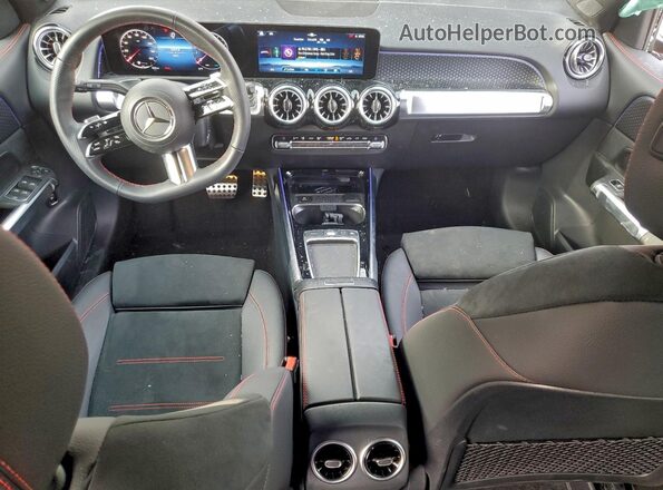 W1N4M4HB0SW422555 2025 MERCEDES-BENZ GLB-CLASS Красный Вид панели приборов