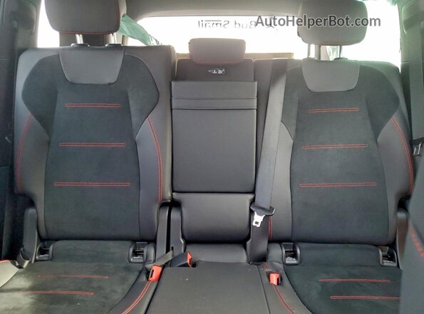 W1N4M4HB0SW422555 2025 MERCEDES-BENZ GLB-CLASS Красный Вид задних сидений