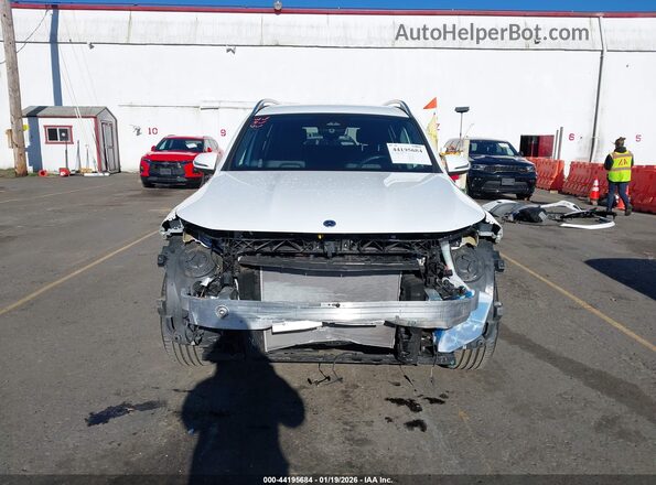 W1N9M0CB3RN108906 2024 MERCEDES-BENZ EQB 250 SUV Белый Вид задней части салона