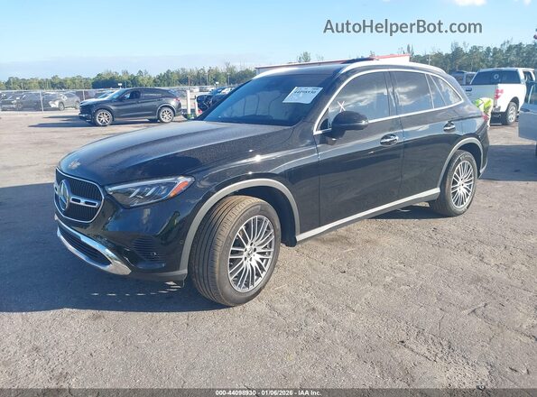W1NKM4HB6RF147369 2024 MERCEDES-BENZ GLC 300 Черный Передняя левая четверть