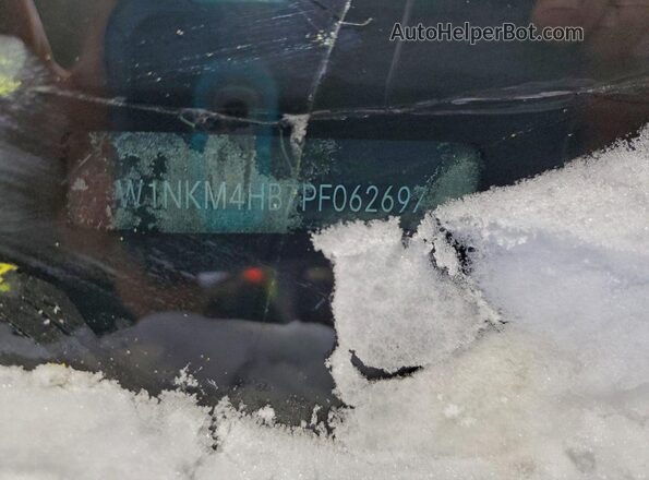 W1NKM4HB7PF062697 2023 MERCEDES-BENZ GLC-CLASS Черный Вид наклейки с VIN-кодом