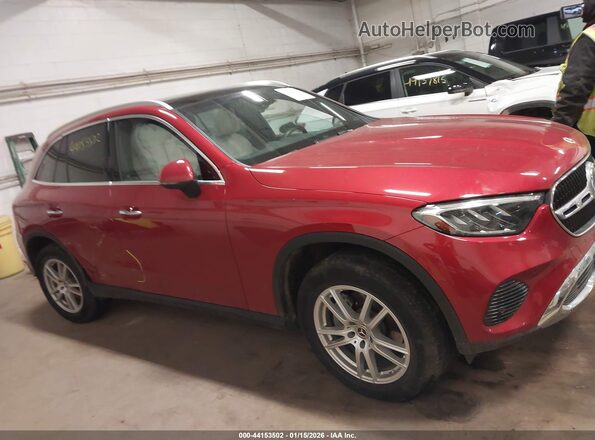 W1NKM4HB8PF031197 2023 MERCEDES-BENZ GLC 300 Red Widok wnętrza z tyłu
