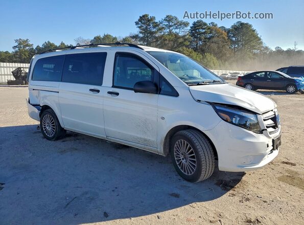 W1WV0FEY5P4283087 2023 MERCEDES-BENZ METRIS Белый Передняя правая четверть