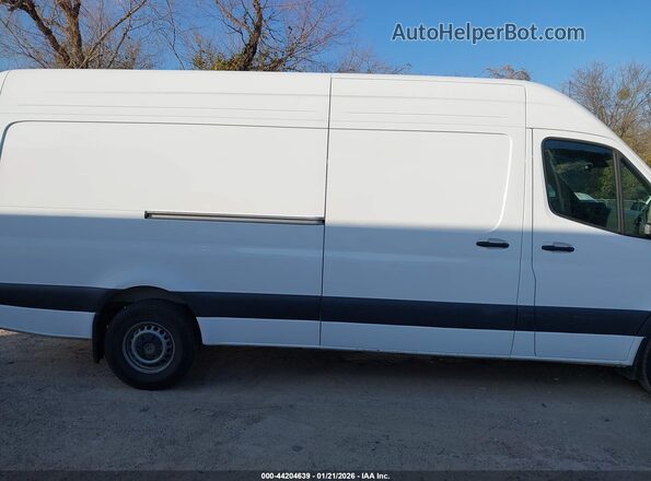 W1Y4KCHY6ST201616 2025 MERCEDES-BENZ SPRINTER White უკანა სალონის ხედი