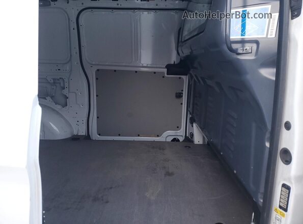 W1YV0BEY2P4339681 2023 MERCEDES-BENZ METRIS White Widok wnętrza z tyłu