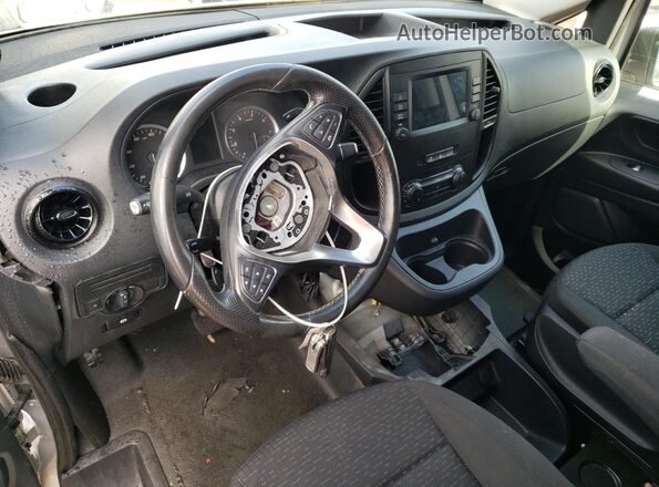 W1YV0BEY6M3768520 2021 MERCEDES-BENZ METRIS Серебряный Вид панели приборов