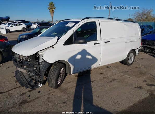 W1YV0CEY0P4314638 2023 MERCEDES-BENZ METRIS Белый Передняя левая четверть
