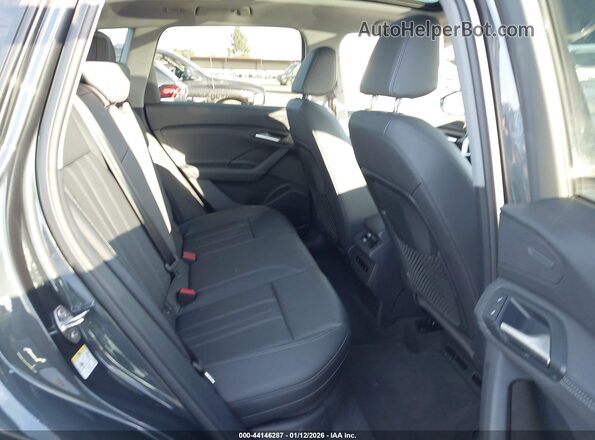 WA112BGF1SA049610 2025 AUDI Q6 E-TRON Gray Widok naklejki z numerem VIN