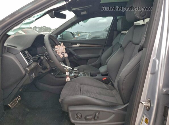 WA124AFY3S2058007 2025 AUDI SQ5 Серебряный Вид салона спереди