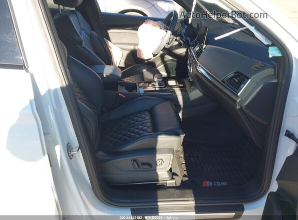 WA124AFY8R2117689 2024 AUDI SQ5 White Սալոնի դիմացի տեսք