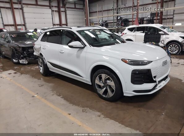 WA124BGF4SA056243 2025 AUDI Q6 E-TRON White Передня права чверть