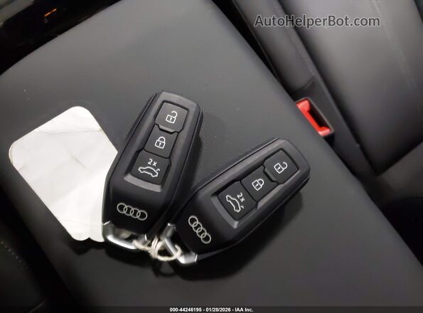 WA124BGF4SA056243 2025 AUDI Q6 E-TRON White Вид панелі приладів