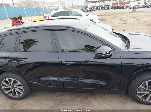WA124BGF7SA017999 2025 AUDI Q6 E-TRON Black Панорамний вид салону 360°