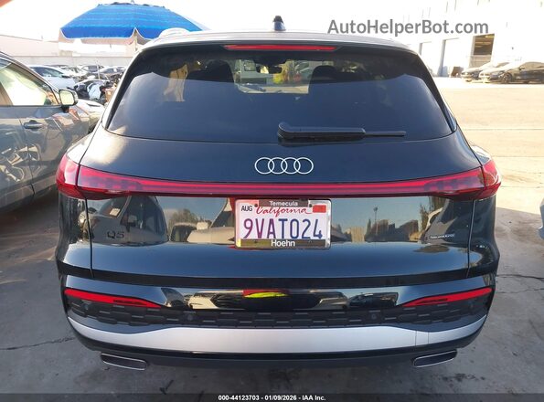 WA12AAGUXS2010301 2025 AUDI ALL Черный 