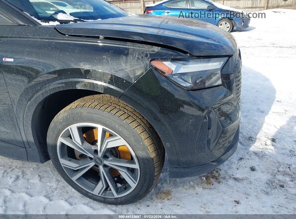 WA132BFZ7RP008801 2024 AUDI Q4 Черный Вид щитка приборов