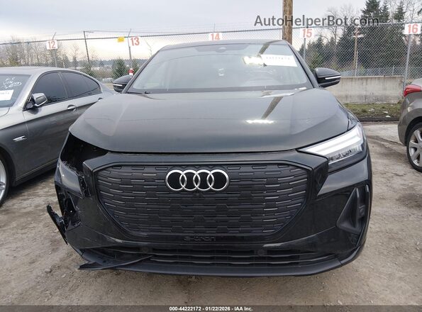 WA132BFZXNP016563 2022 AUDI Q4 Black Vista interior trasera