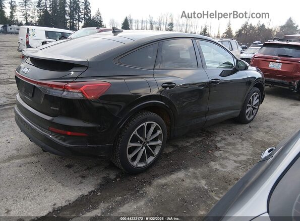 WA132BFZXNP016563 2022 AUDI Q4 Black Trasero derecho