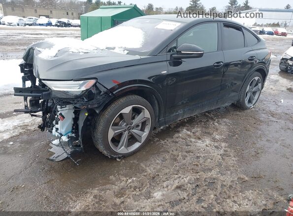 WA14UBFZ3RP074793 2024 AUDI Q4 Black Передня ліва чверть