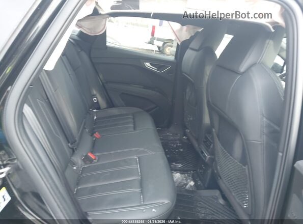 WA14UBFZ3RP074793 2024 AUDI Q4 Black Вид наклейки з VIN-кодом