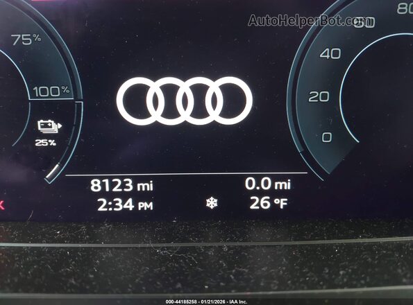 WA14UBFZ3RP074793 2024 AUDI Q4 Black 