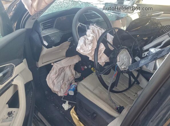 WA15AAGE2RB007554 2024 AUDI Q8 Черный Вид панели приборов