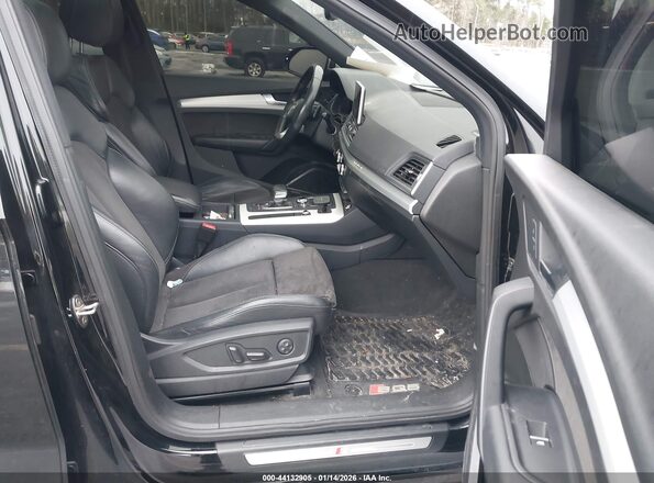 WA1A4AFY4J2135591 2018 AUDI SQ5 Черный Вид салона спереди