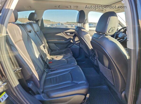 WA1AAAF72HD003363 2017 AUDI Q7 Черный Вид задней части салона