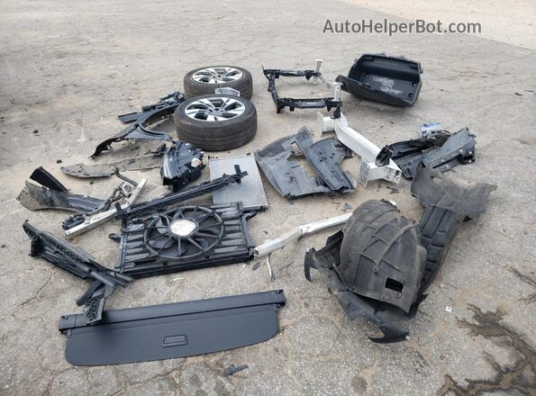 WA1AAAGE4NB006866 2022 AUDI E-TRON Black Vista de la etiqueta del VIN