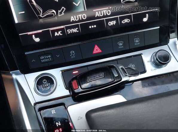 WA1AAAGE5MB014411 2021 AUDI E-TRON White წინა პანელის ხედი