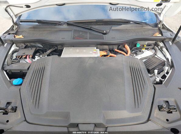 WA1AAAGE5MB014411 2021 AUDI E-TRON White უკანა ხედი