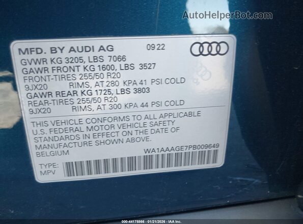 WA1AAAGE7PB009649 2023 AUDI E-TRON Blue ძრავის განყოფილების ხედი