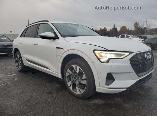 WA1AAAGE8MB010630 2021 AUDI E-TRON White Front right