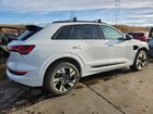 2021 Audi E-tron Premium Белый vin: WA1AAAGEXMB021399