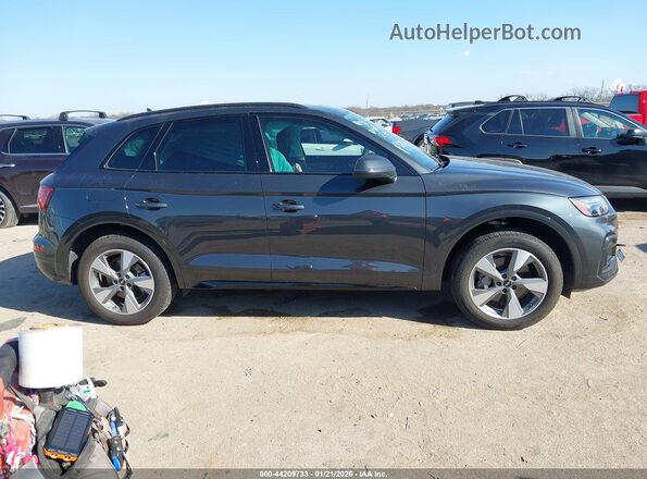 WA1ABAFY1S2053583 2025 AUDI Q5 Black Widok wnętrza z tyłu