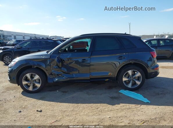 WA1ABAFY1S2053583 2025 AUDI Q5 Black Widok wnętrza 360 stopni