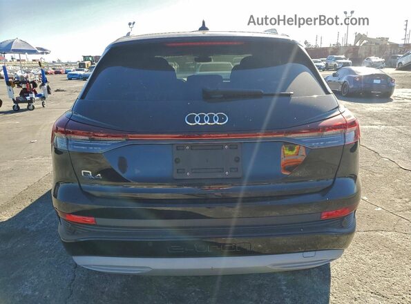 WA1ACBFZXPP048212 2023 AUDI Q4 Black Widok z tyłu