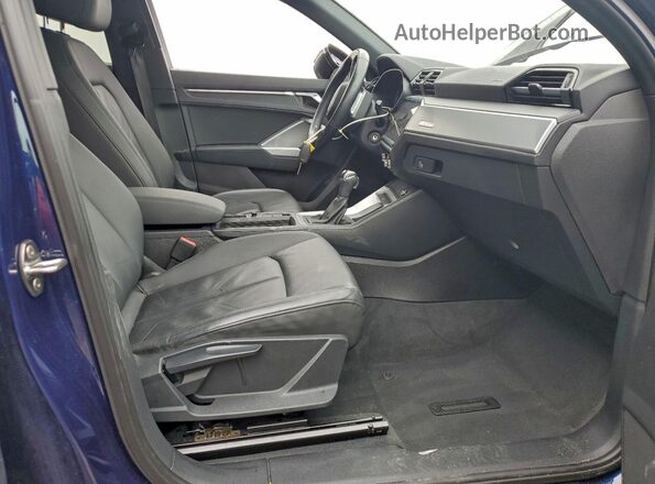 WA1AECF34K1075896 2019 AUDI Q3 Blue წინა სალონის ხედი