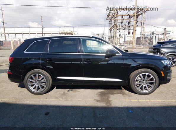 WA1AHAF75KD041916 2019 AUDI Q7 Black Widok wnętrza z tyłu