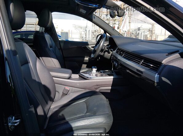 WA1AHAF75KD041916 2019 AUDI Q7 Black Widok wnętrza z przodu