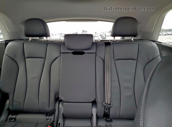 WA1AVBF16PD029923 2023 AUDI Q8 White უკანა სავარძლების ხედი