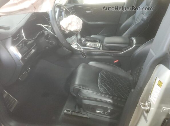 WA1AWBF12ND019626 2022 AUDI SQ8 Кремовый Вид салона спереди